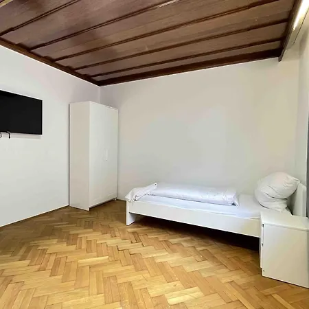 Sad222 - Zweistoeckige Monteurwohnung Uebergangswohnung